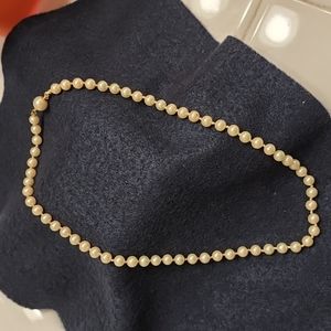 Faux pearl single strand necklace